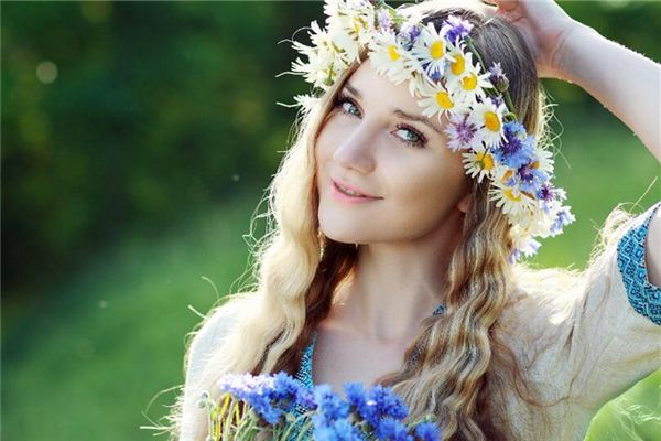 詩(shī)詞取名_水姓取名字大全