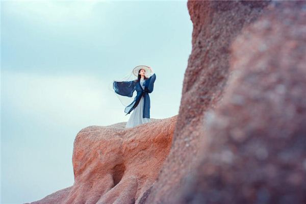 紫字開(kāi)頭的女孩名字