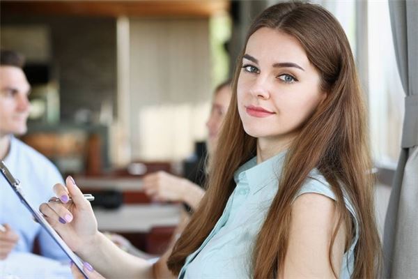 免費(fèi)取名_周雅琴