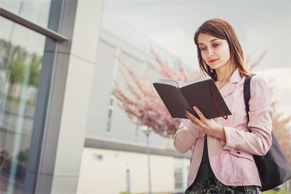 取名字打分:吳惜兒